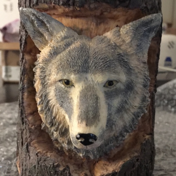 WOLF CANDLE HOLDER - Picture 1 of 5